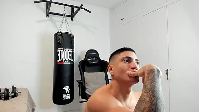 dan01  online show from March 13, 2026, 11:04 am