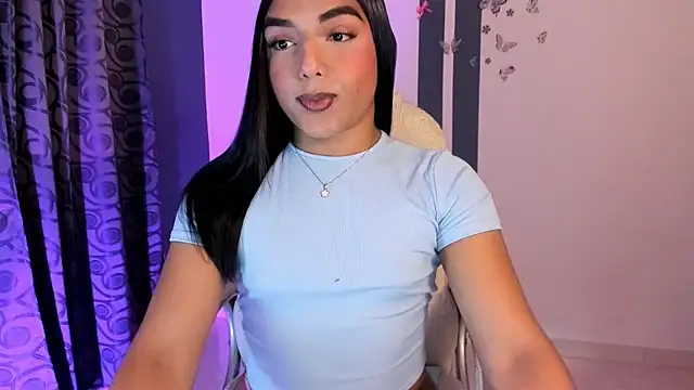 Snapshot of CandyLatinHott chatting on December 4, 2025, 1:26 am CandyLatinHott online show from December 4, 2025, 1:26 am