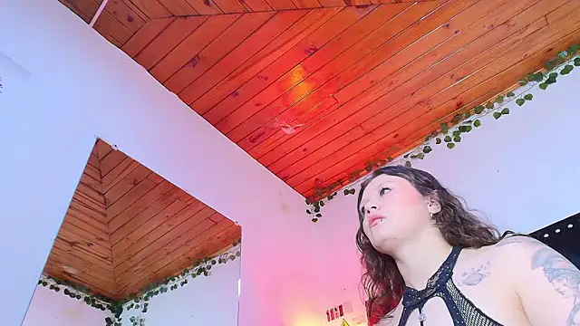 Snapshot of Eda_Bonne chatting on January 8, 2026, 12:33 pm Eda Bonne online show from January 8, 2026, 12:33 pm