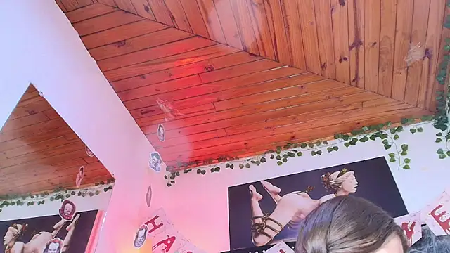 Snapshot of Eda_Bonne chatting on November 1, 2025, 12:43 pm Eda Bonne online show from November 1, 2025, 12:43 pm