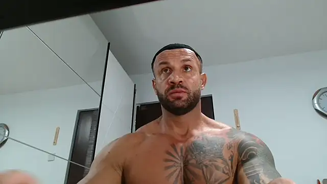 Magnificmuscles89 online show from April 15, 2026, 10:54 am