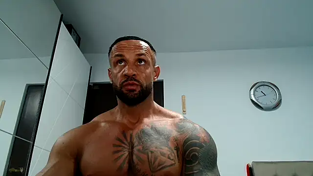 Magnificmuscles89 online show from November 4, 2025, 8:45 pm