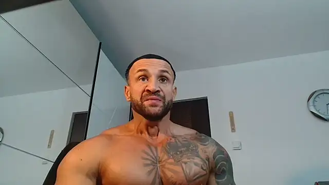 Magnificmuscles89 online show from June 2, 2026, 11:32 am