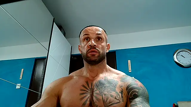 Magnificmuscles89 online show from October 16, 2025, 7:55 pm