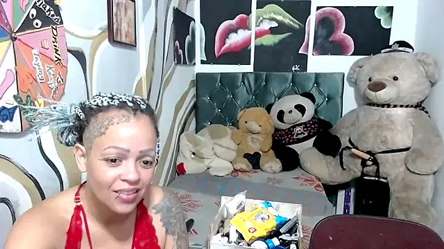 Snapshot of manzanahot9 chatting on November 7, 2025, 9:25 am manzanahot9 online show from November 7, 2025, 9:25 am