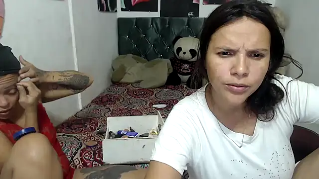 Snapshot of manzanahot9 chatting on March 4, 2025, 8:27 pm manzanahot9 online show from March 4, 2025, 8:27 pm