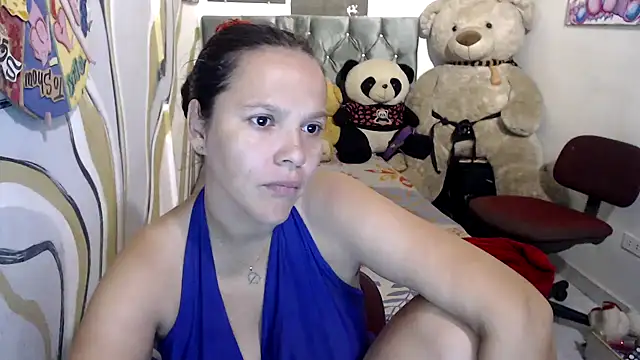 Snapshot of manzanahot9 chatting on November 10, 2025, 12:21 pm manzanahot9 online show from November 10, 2025, 12:21 pm