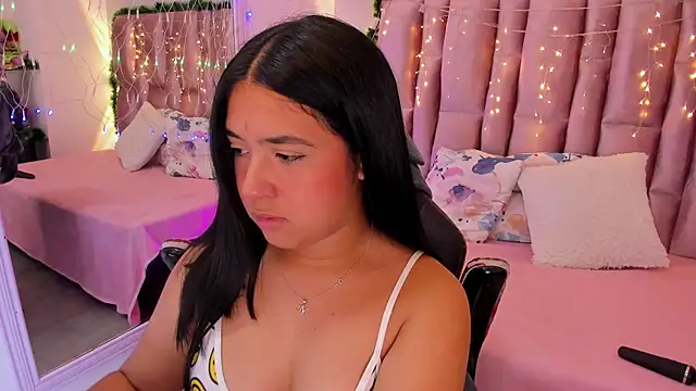 NikyBrookss online show from December 15, 2025, 12:22 pm