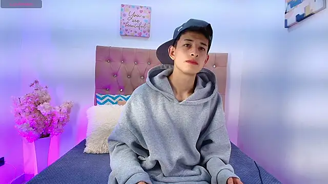 MaikCarver online show from September 13, 2025, 1:00 pm