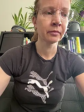 AnnikaRose online show from March 17, 2026, 7:11 am