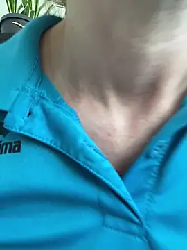 AnnikaRose online show from February 26, 2026, 7:30 am