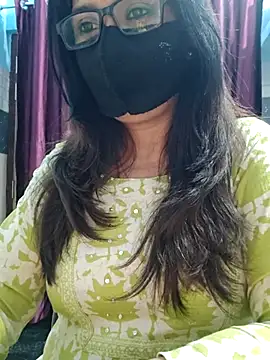 Snapshot of Aishwaryaa_69 chatting on December 15, 2025, 7:36 am Aishwaryaa 69 online show from December 15, 2025, 7:36 am