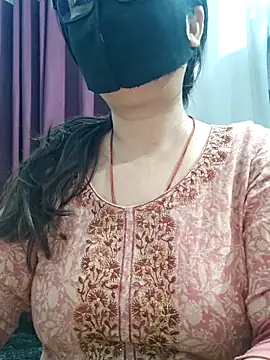 Aishwaryaa 69 online show from May 13, 2026, 3:02 am