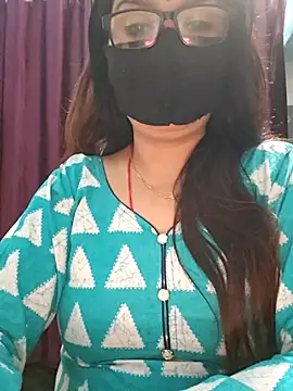 Snapshot of Aishwaryaa_69 chatting on November 18, 2025, 7:44 am Aishwaryaa 69 online show from November 18, 2025, 7:44 am