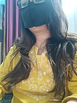 Aishwaryaa 69 online show from April 10, 2026, 2:40 am