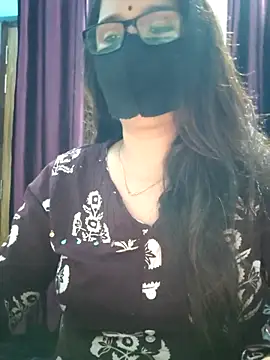 Snapshot of Aishwaryaa_69 chatting on October 22, 2025, 3:33 pm Aishwaryaa 69 online show from October 22, 2025, 3:33 pm