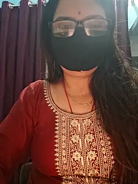 Snapshot of Aishwaryaa_69 chatting on November 28, 2025, 3:56 pm Aishwaryaa 69 online show from November 28, 2025, 3:56 pm