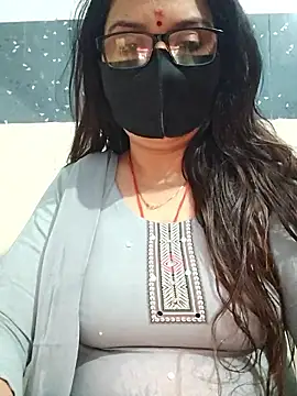 Snapshot of Aishwaryaa_69 chatting on November 16, 2025, 8:52 am Aishwaryaa 69 online show from November 16, 2025, 8:52 am