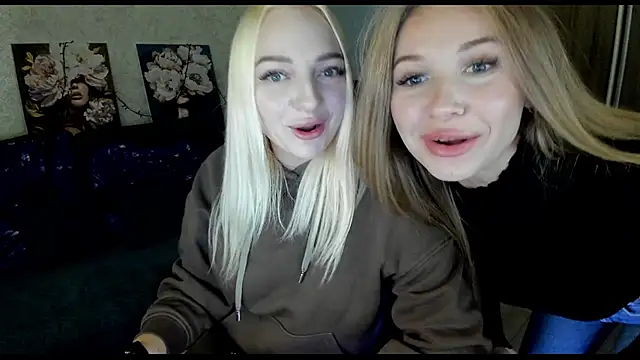 Snapshot of _NigoNika chatting on October 23, 2025, 9:02 pm NigoNika online show from October 23, 2025, 9:02 pm