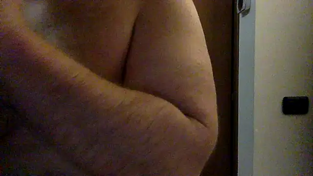 Snapshot of Gladiator_3 chatting on February 13, 2025, 11:58 pm Gladiator 3 online show from February 13, 2025, 11:58 pm