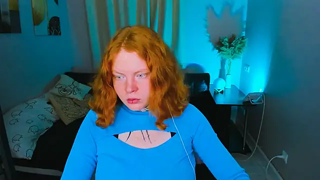 Snapshot of Cassie_xKiss chatting on December 2, 2025, 8:43 pm Cassie xKiss online show from December 2, 2025, 8:43 pm