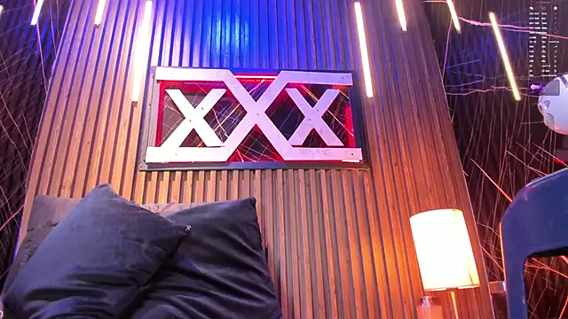 Snapshot of Kloe_Suarez_ chatting on March 17, 2025, 4:08 am Kloe Suarez online show from March 17, 2025, 4:08 am