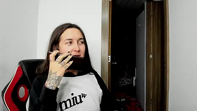 Snapshot of Sweet-Suck69 chatting on February 21, 2025, 9:13 am Sweet-Suck69 online show from February 21, 2025, 9:13 am