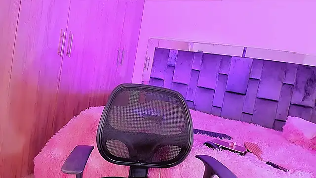 Snapshot of Vianca_Chanel chatting on January 22, 2025, 4:44 pm Vianca Chanel online show from January 22, 2025, 4:44 pm