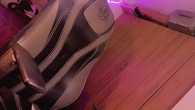 Snapshot of Vianca_Chanel chatting on December 27, 2024, 7:08 am Vianca Chanel online show from December 27, 2024, 7:08 am