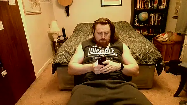 Snapshot of Hairy_Guy30 chatting on February 20, 2025, 9:20 pm Hairy Guy30 online show from February 20, 2025, 9:20 pm