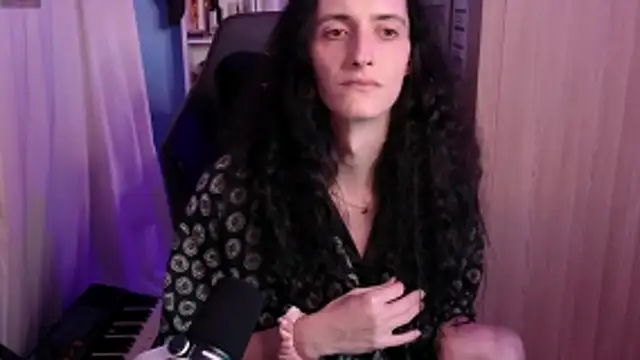 MemiKouki online show from March 25, 2026, 11:36 pm