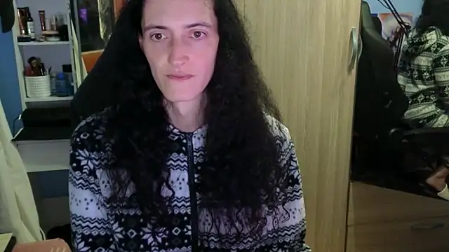 MemiKouki online show from April 14, 2026, 3:39 pm