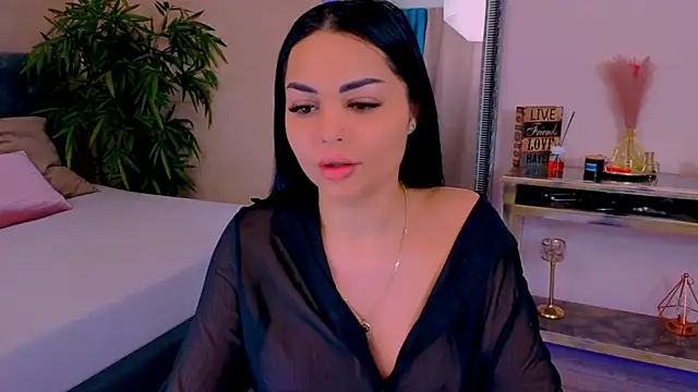 Snapshot of MichelleReys chatting on November 22, 2025, 8:51 pm MichelleReys online show from November 22, 2025, 8:51 pm