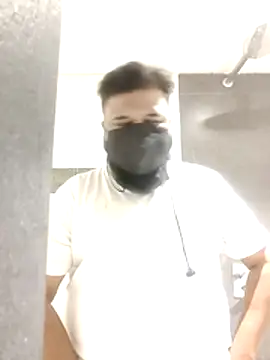 Hunk-Hand6 online show from February 15, 2026, 8:08 pm