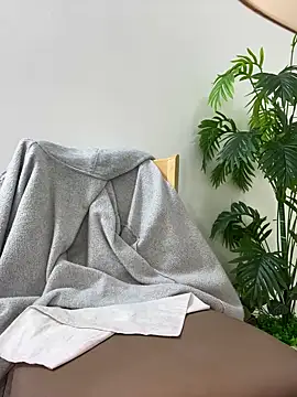 Snapshot of Lami_Mi chatting on September 25, 2025, 6:19 am Lami Mi online show from September 25, 2025, 6:19 am