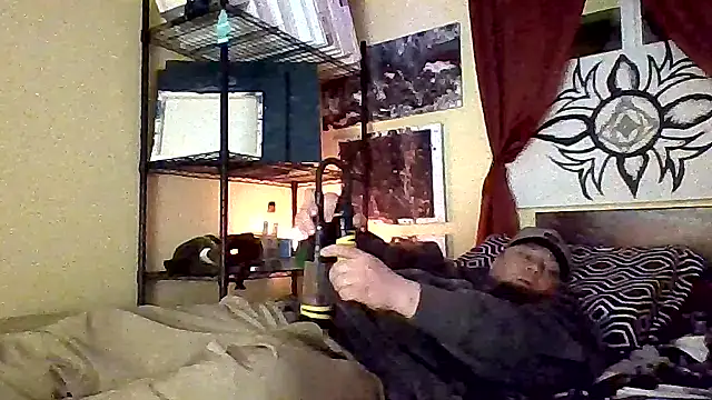 Snapshot of Mic_Oxinner chatting on November 22, 2025, 8:13 am Mic Oxinner online show from November 22, 2025, 8:13 am