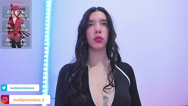 MaddyMendozaxx online show from November 26, 2025, 2:39 pm