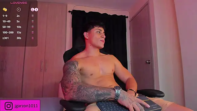  joansoto online show from March 6, 2025, 7:54 pm