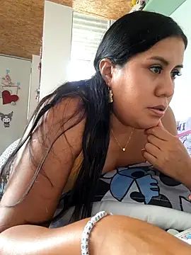 Snapshot of KasiaVenus_ chatting on February 7, 2025, 8:10 pm KasiaVenus online show from February 7, 2025, 8:10 pm