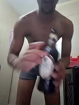 KnG4367 online show from December 19, 2025, 9:17 pm