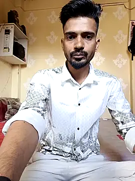 Snapshot of saggy1218 chatting on December 20, 2025, 9:12 am saggy1218 online show from December 20, 2025, 9:12 am