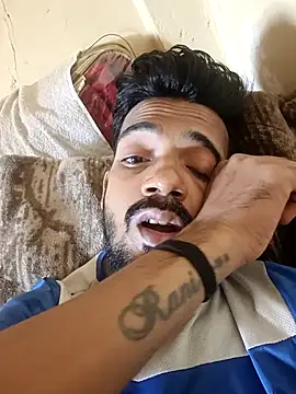 Snapshot of saggy1218 chatting on January 15, 2026, 5:33 am saggy1218 online show from January 15, 2026, 5:33 am