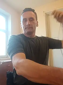 Snapshot of Viause_Kentauelle chatting on February 17, 2025, 1:33 pm Viause Kentauelle online show from February 17, 2025, 1:33 pm