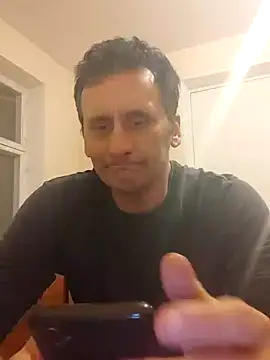 Snapshot of Viause_Kentauelle chatting on February 8, 2025, 7:59 pm Viause Kentauelle online show from February 8, 2025, 7:59 pm