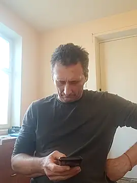 Snapshot of Viause_Kentauelle chatting on March 9, 2025, 1:26 pm Viause Kentauelle online show from March 9, 2025, 1:26 pm