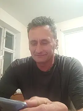 Snapshot of Viause_Kentauelle chatting on October 2, 2025, 6:44 pm Viause Kentauelle online show from October 2, 2025, 6:44 pm