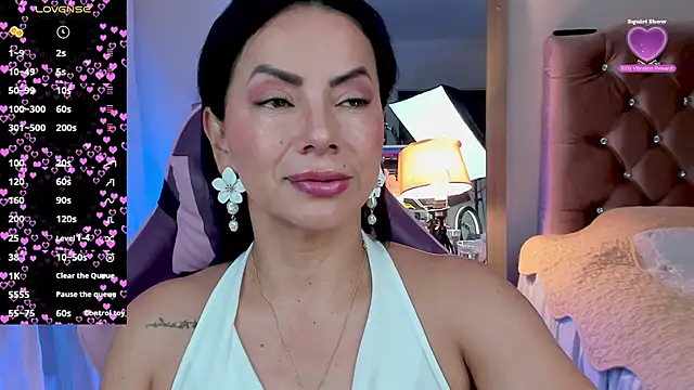 Snapshot of veronika_naughty chatting on October 11, 2025, 2:40 pm veronika naughty online show from October 11, 2025, 2:40 pm