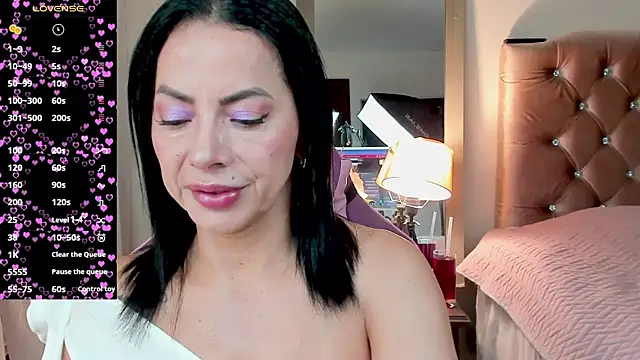 Snapshot of veronika_naughty chatting on October 21, 2025, 2:16 pm veronika naughty online show from October 21, 2025, 2:16 pm