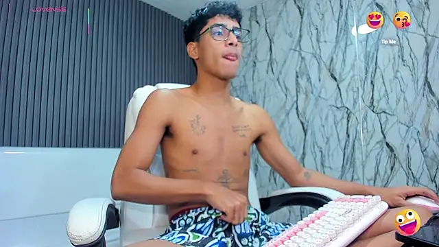 Snapshot of allens_joe chatting on November 8, 2025, 3:10 am allens joe online show from November 8, 2025, 3:10 am