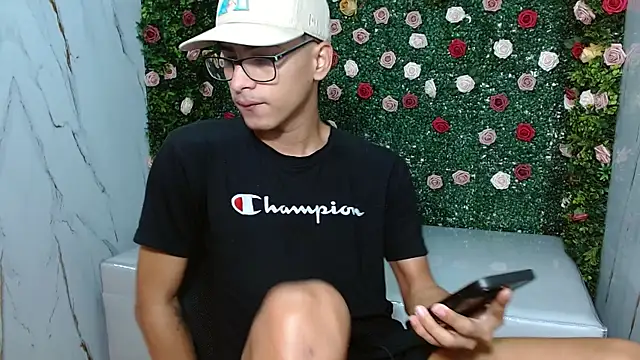 Snapshot of allens_joe chatting on November 29, 2025, 1:33 pm allens joe online show from November 29, 2025, 1:33 pm